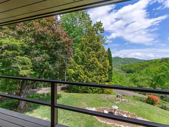 1135 Daves Creek Rd, Franklin, NC 28734
