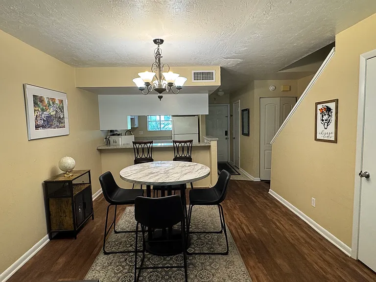 4411 SW 34th St #301 — Photo 6