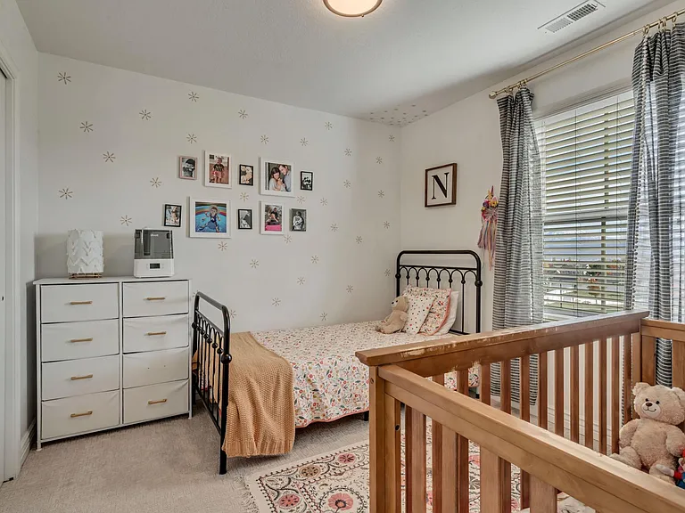 4253 W Clarks Hill Dr — Photo 11