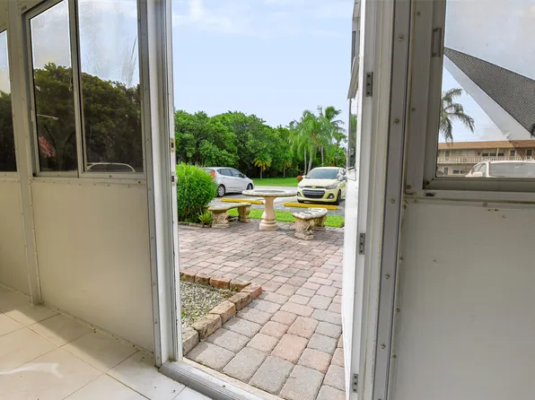 264 Northampton N, West Palm Beach, FL 33417