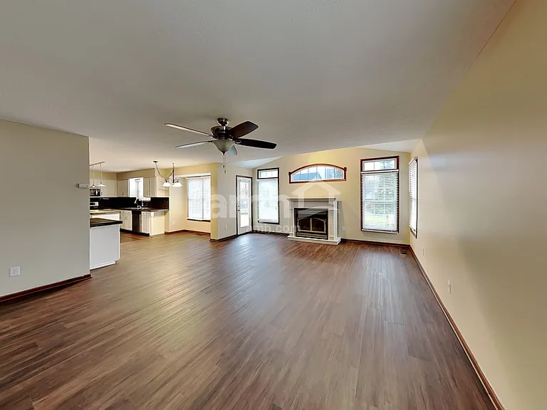 6738 Inverness St — Photo 11