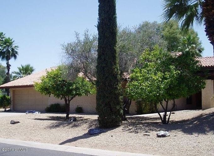 1st image of 4929 E Altadena Ave