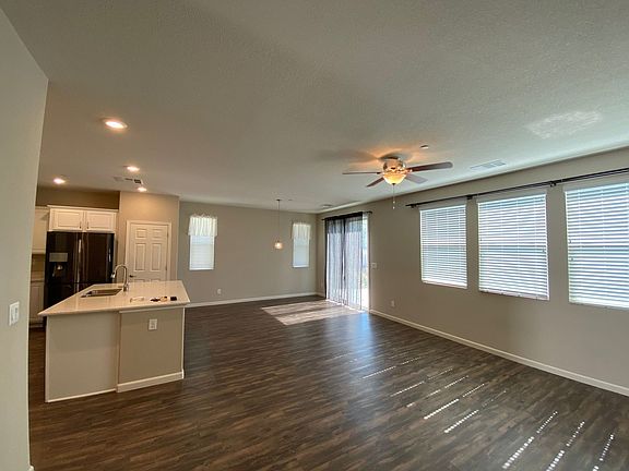 4th image of 9984 Fan Shell Ln