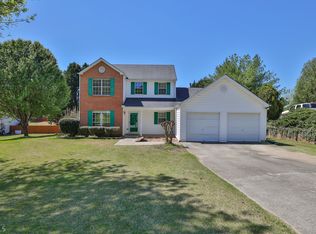 1040 Big Haynes Dr, Grayson, GA