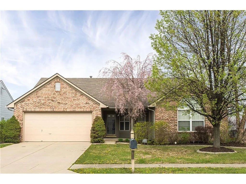 6171 Chadworth Way photo 1