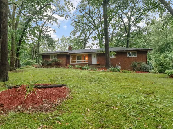 7993 Mohawk Trl, Temperance, MI 48182
