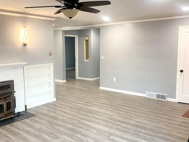 920 S 26th Ave — Photo 9