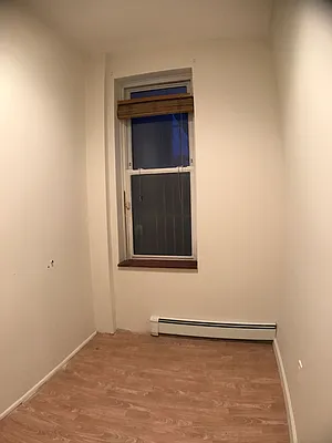 Rented by Roth Realty Management LLC | media 7