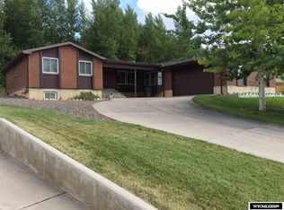 125 Apache Dr, Evanston, WY 82930