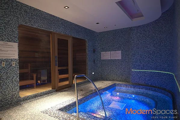 Sold by Modern Spaces | media 9