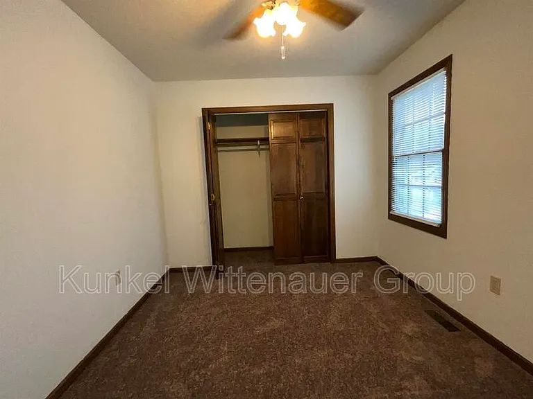 2020 Greenbrier Dr — Photo 22