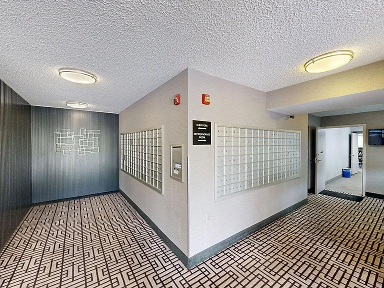 200 N Pickett St #207 — Photo 54