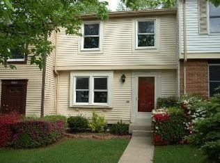 8802 Newington Commons Rd, Lorton, VA 22079