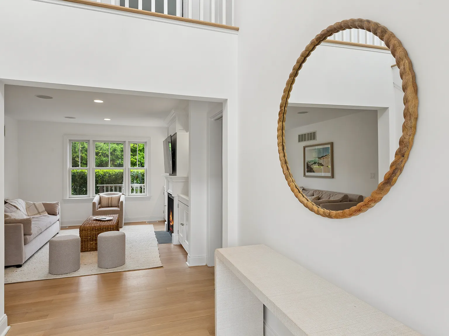Southampton Newly Renovated Summer Retreat — Photo 3
