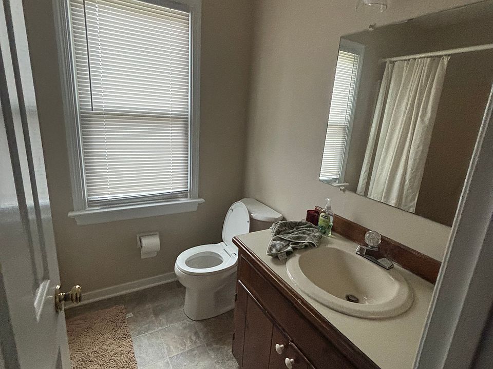 1st image of 7232 Snaffle Ln