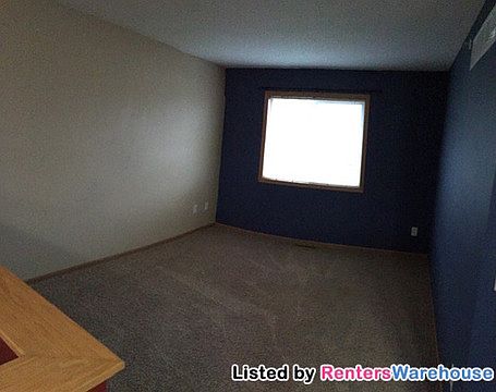 4th image of 2465 42nd Ave S