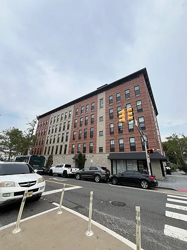 130-132 Mallory Ave #504 Photo 1
