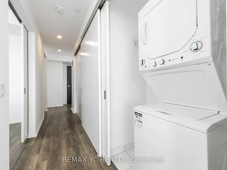 197 Yonge St #4404 — Photo 13