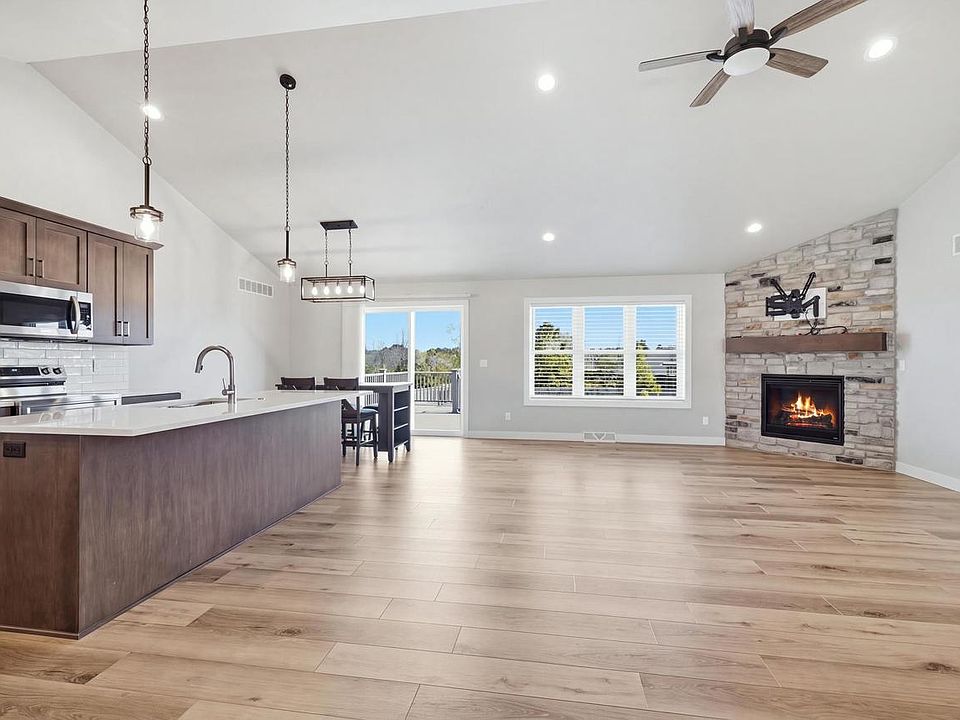 1st image of 3126 Sandy Ridge DRIVE