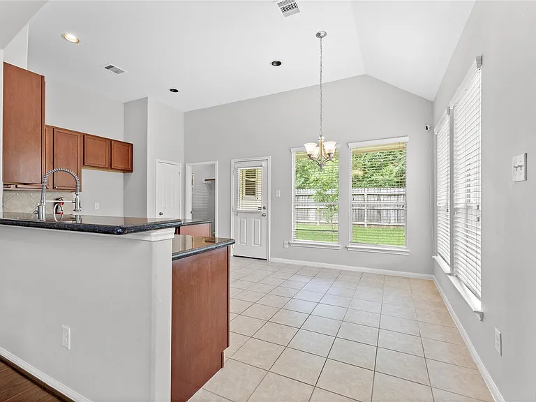 9906 Taylor Springs Ln — Photo 9