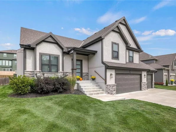 1308 NW 94th St, Kansas City, MO 64155