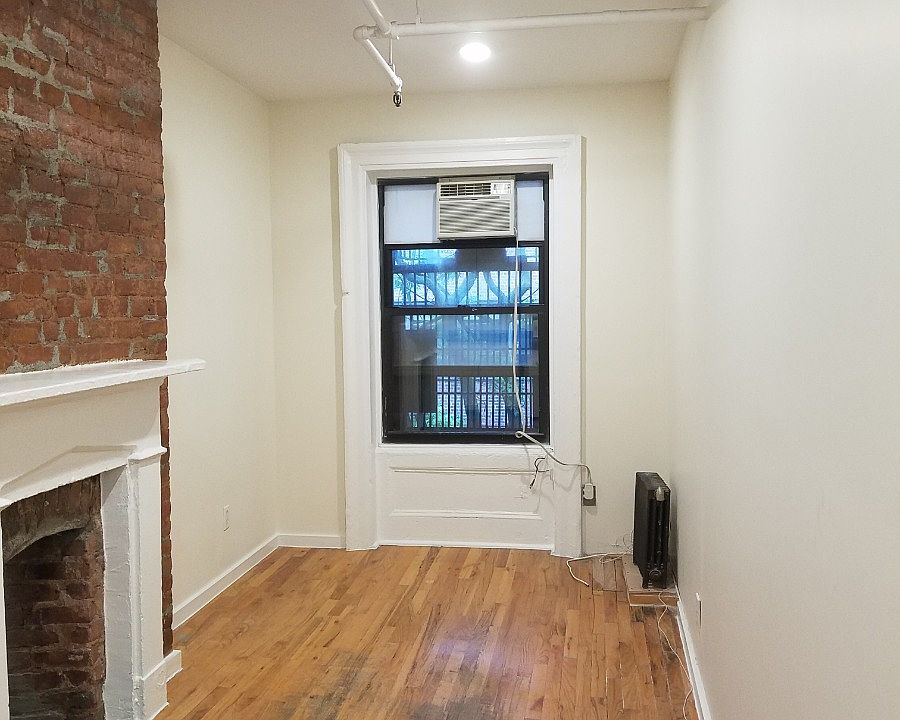 1st image of 321 W 30th St APT D4