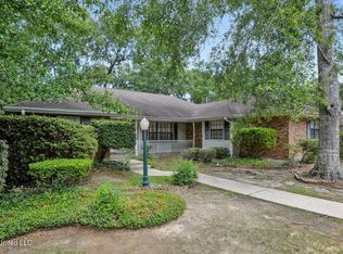 882 Manoo St, Diamondhead, MS 39525