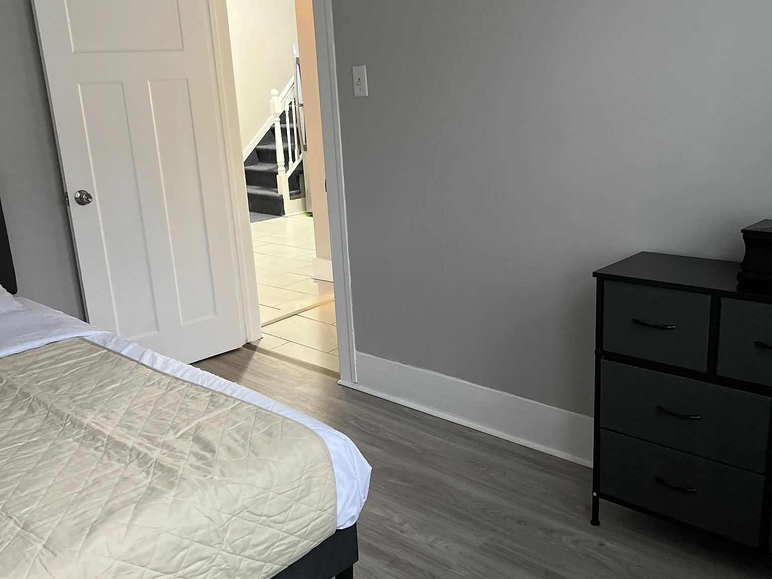 3 bed, 1375 sqft, $2,500 — Photo 2