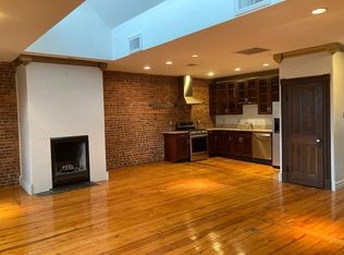 542 Massachusetts Ave #PENTHOUSE, Boston, MA 02118