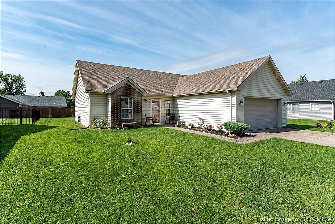1121 Grassy Meadows Court, Scottsburg, IN 47170 MLS 202405524 Zillow