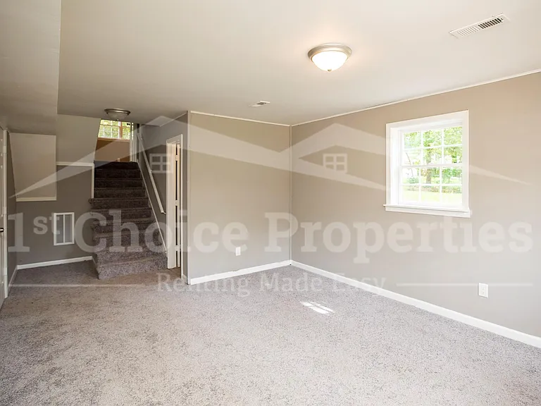 1037 Dawn Dr — Photo 21