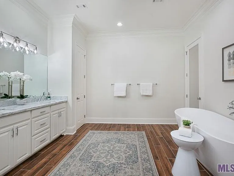 3505 Rue D Orleans — Photo 8