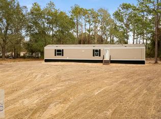 77 Jaybird Ct, Jesup, GA 31545