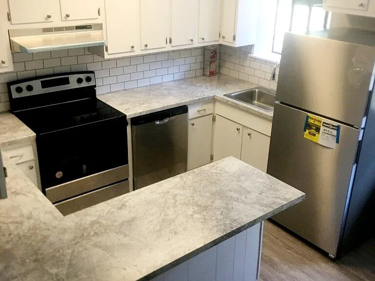 10625 Florida Blvd #9 — Photo 2
