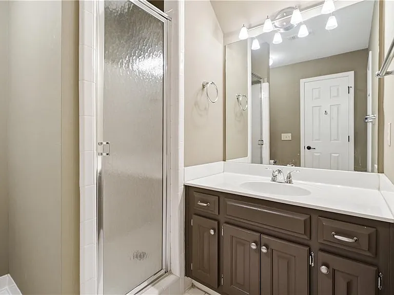 5525 Hampstead Way — Photo 25