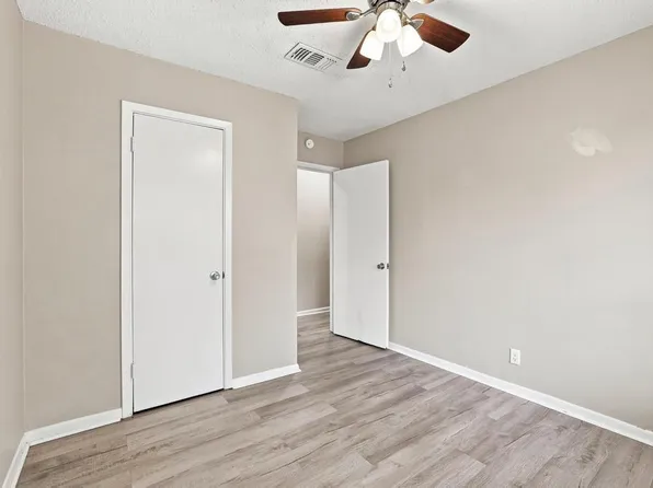 317 S Loving Ave, Sherman, TX 75090