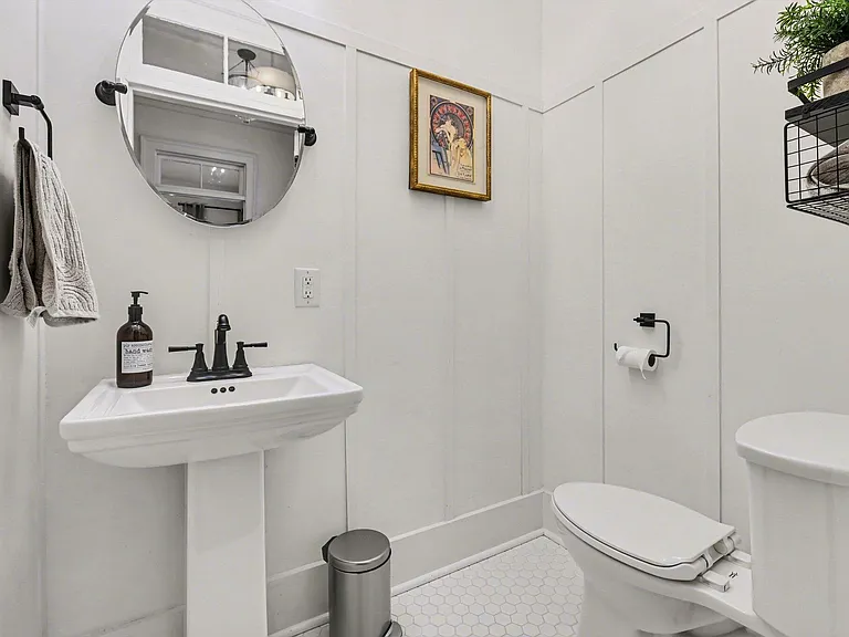 216 W Carolina Ave — Photo 15