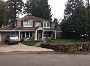 529 Ridgeway Rd, Lake Oswego, OR 97034