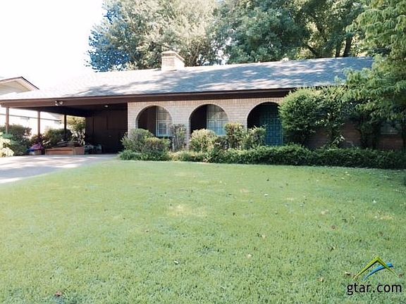 3rd image of 2918 Anita Ln