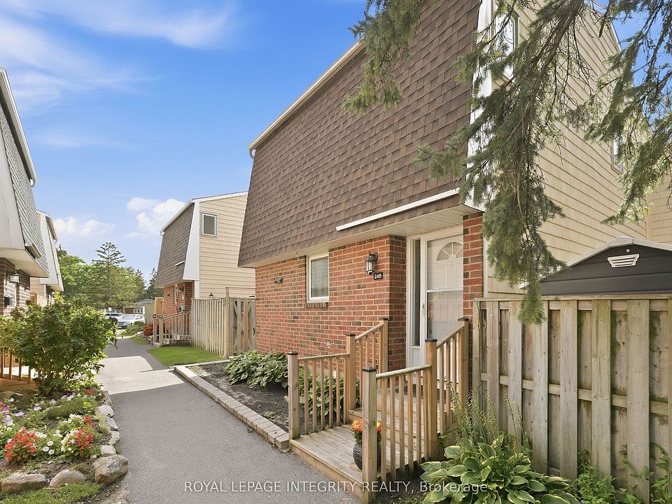 1st image of 248 Salter Cres