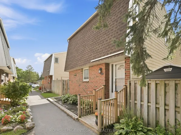 248 Salter Cres, Ottawa, ON K2K 1Z2