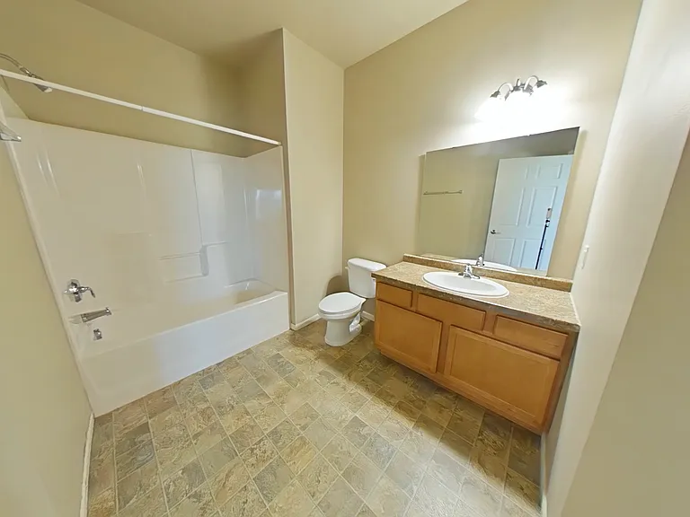 Boulder Ridge Apartments — Photo 16