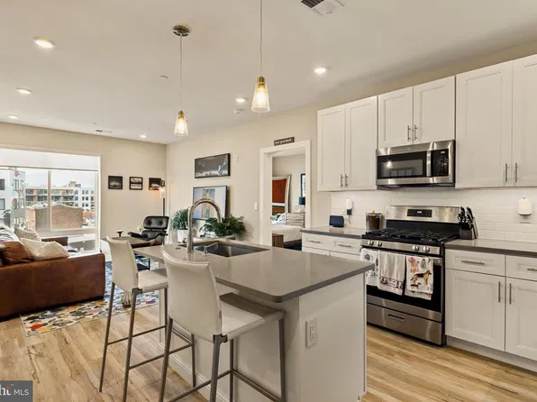 1148 N 2nd St #4B, Philadelphia, PA 19123