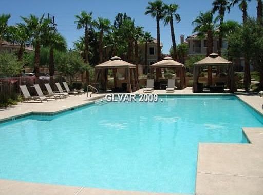 5th image of 251 S Green Valley Pkwy Unit 3913