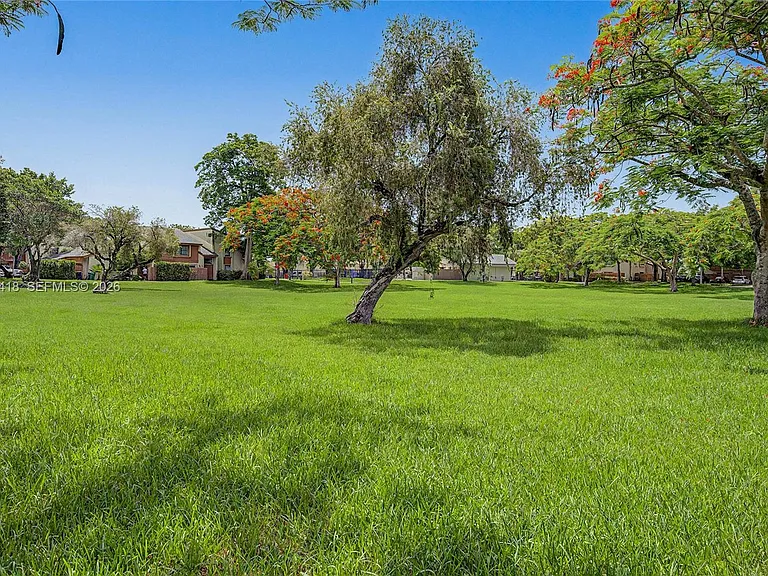 10711 SW 116th Ave — Photo 30