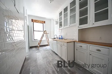 Rented by BLU Real Estate