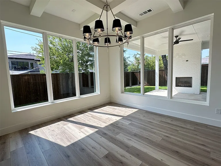 3908 Rochelle Dr — Photo 12