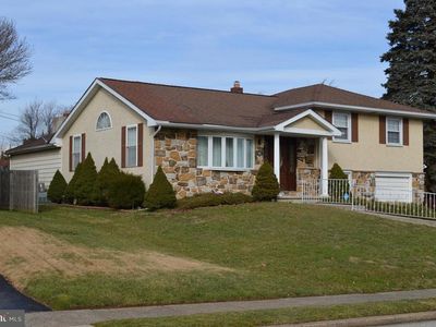 264 N Central Blvd, Broomall, PA, 19008