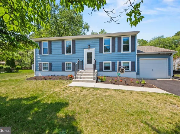 225 Pine Blvd, Medford, NJ 08055