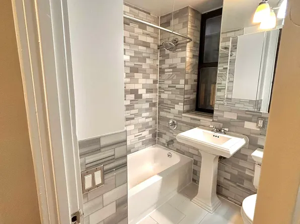 147 A Avenue image 7 of 7